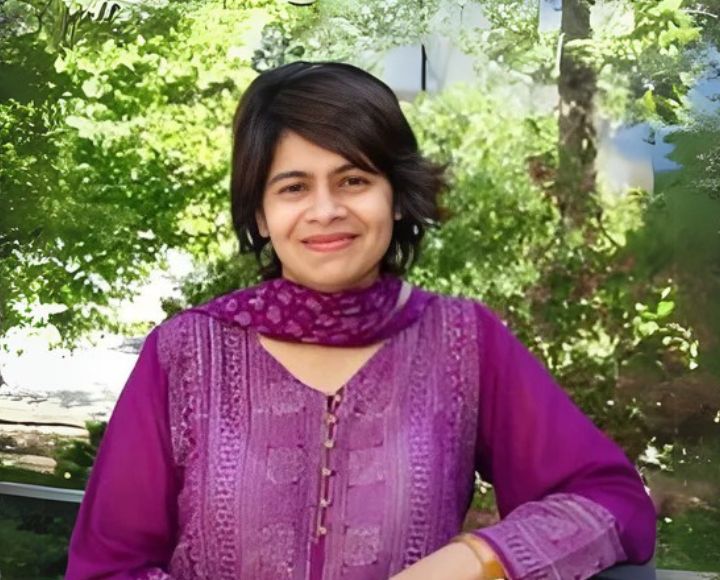 Lipi Turner-Rahman Headshot
